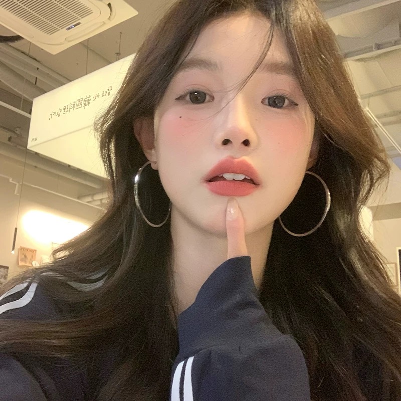 Asian graduate offer massage or escort services 4