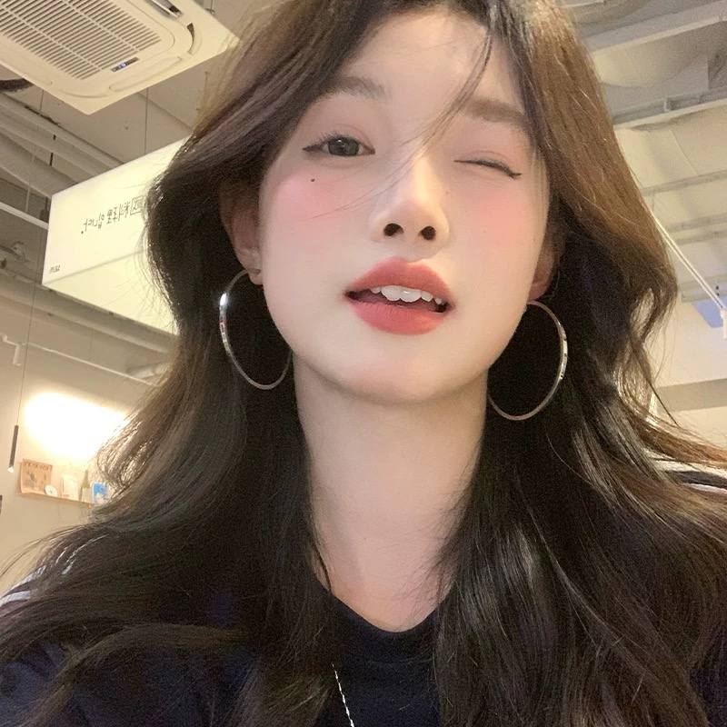 Asian graduate offer massage or escort services 4