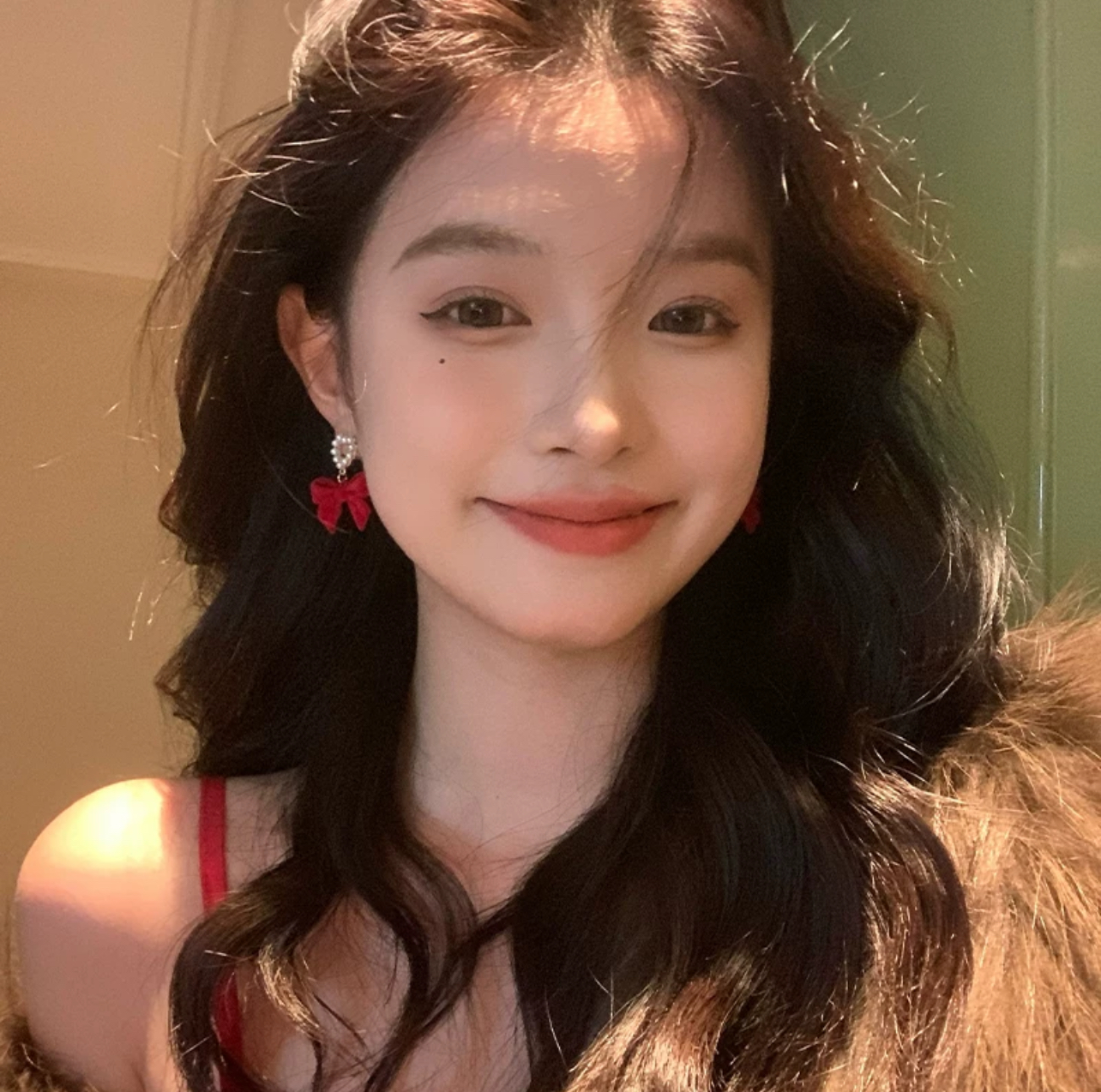 Asian graduate offer massage or escort services