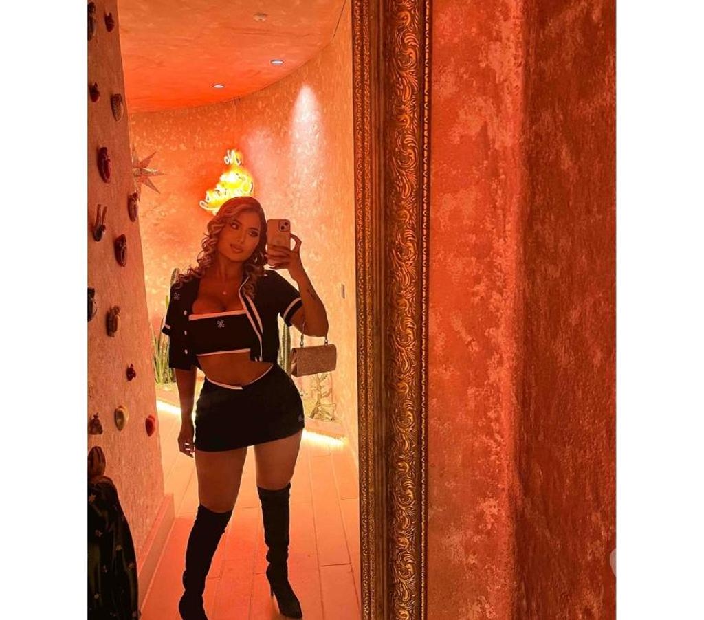 Victoria here xx best services x outcalls