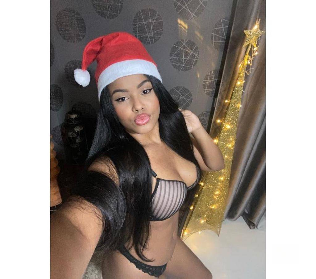 Mia gfe🎀⭐️queen of o.w.o🎀⭐️full partyyy