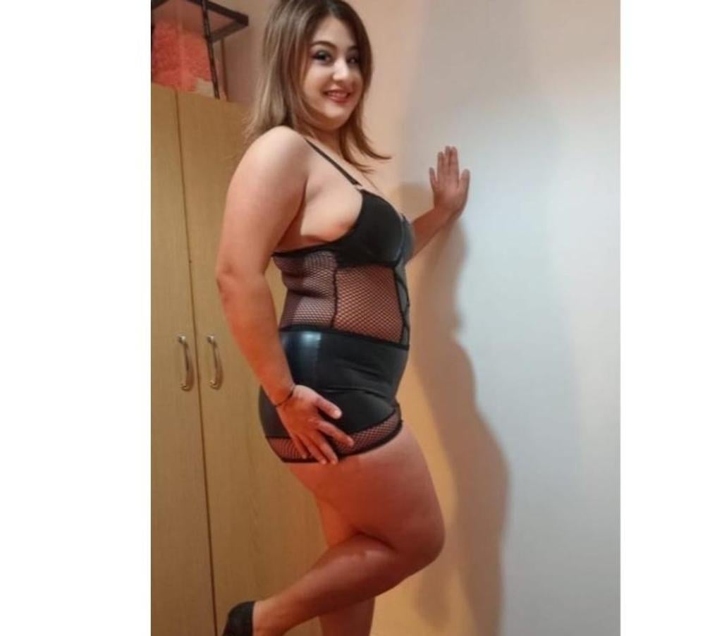 Roxi new real in your town ❤️