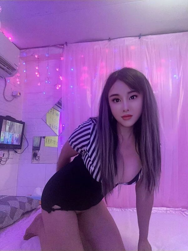 An Asian and very Excellent professional masseur