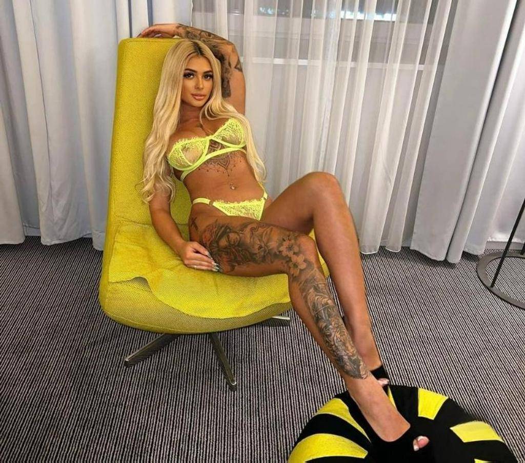 🍭New girl in town🍭😍Sophia❤️Party girl👅