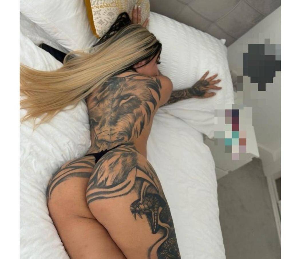 tattooed Brazilian with big butt and thin waist. (PIC REAL)