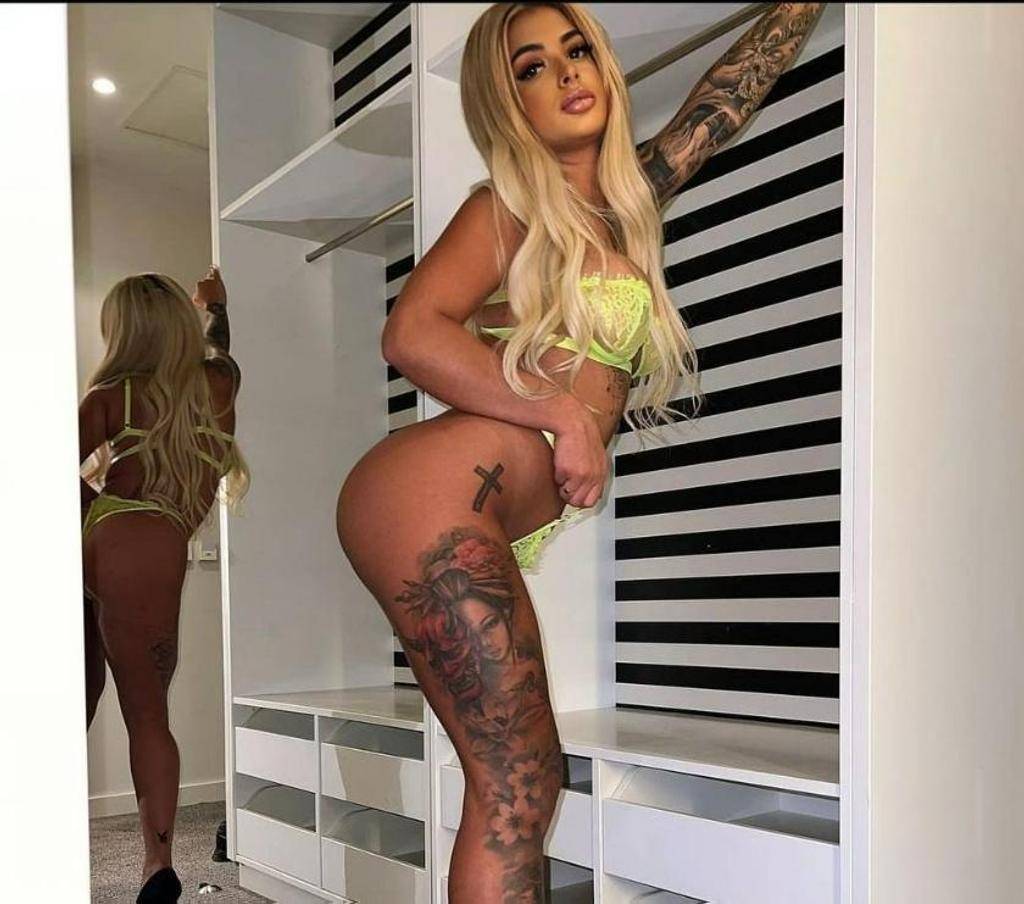 🍭New girl in town🍭😍Sophia❤️Party girl👅