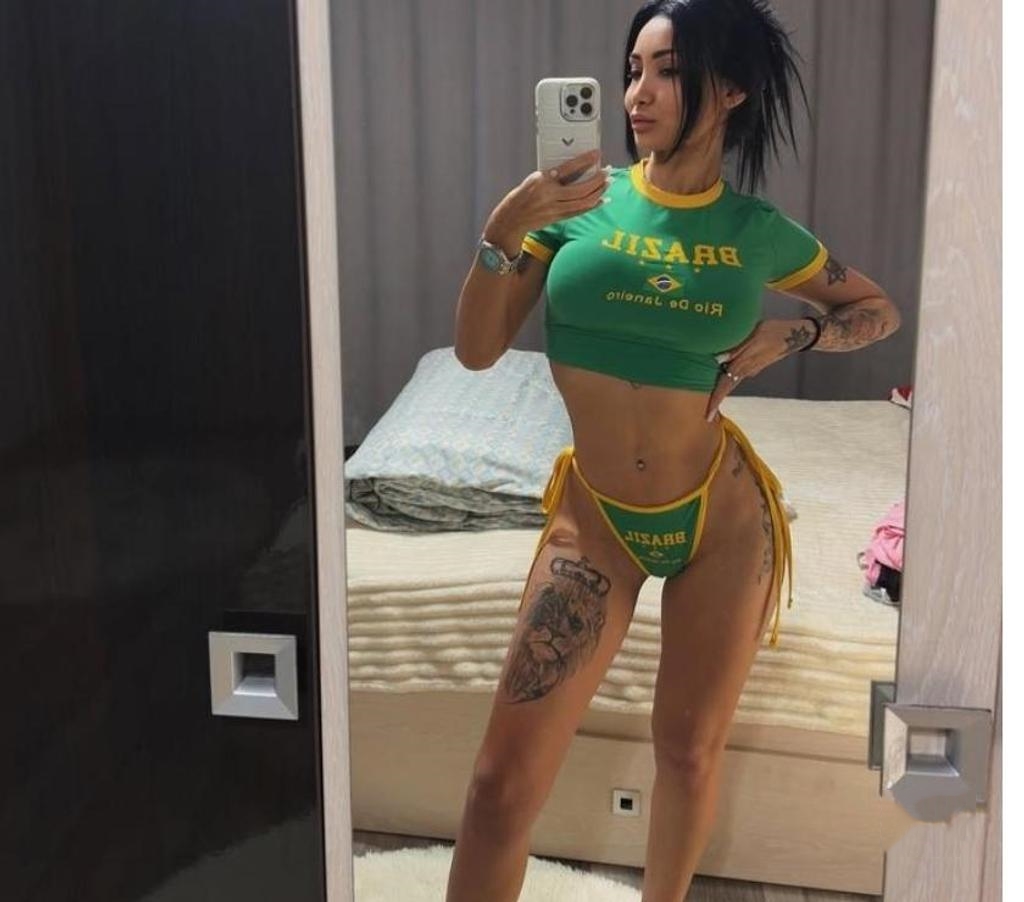 💋 Mia | NEW | Only Here for a Few Days